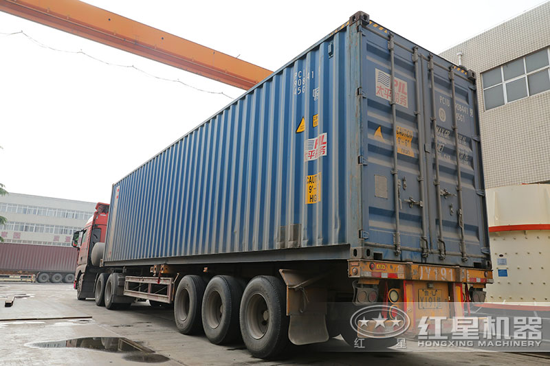 紅星機器錘式打砂機價格實惠，集裝箱發(fā)貨